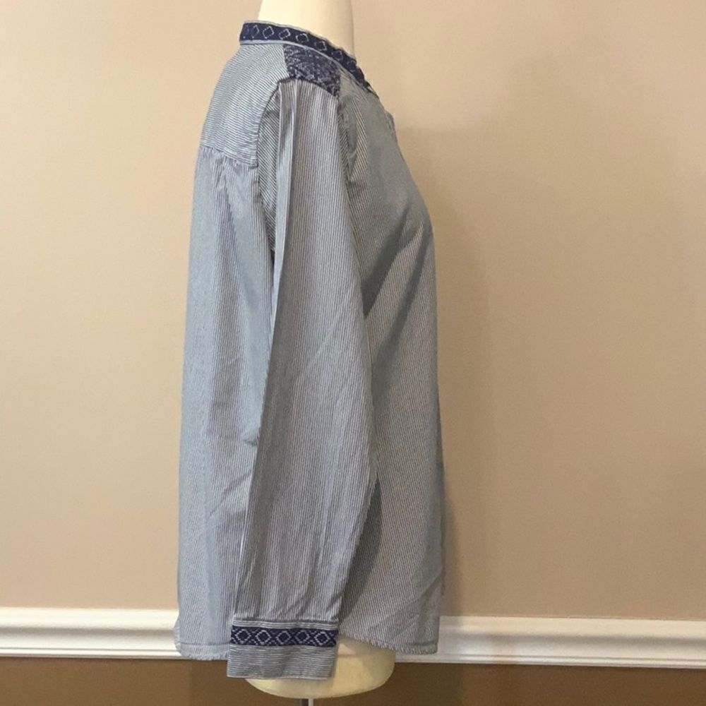 C. Wonder Striped Embroidered Blouse M - Picture 5 of 14